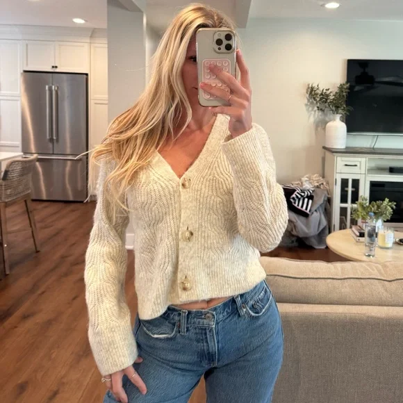 Abercrombie & Fitch Sweater Cropped XS - Picture 1 of 2